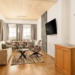 Aparthotel Appartement&suiten Glöcknerin Obertauern