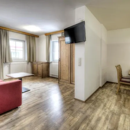 Aparthotel & Suiten Glocknerin 4*