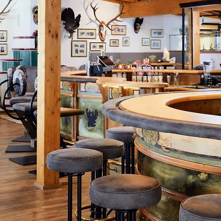 Ξενοδοχείο με διαμερίσματα & Gloecknerin