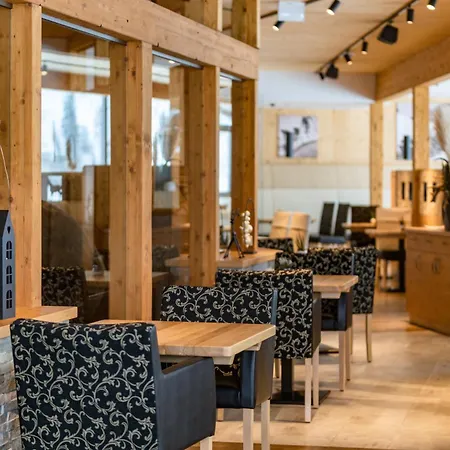 Appartement&suiten Glöcknerin 4*